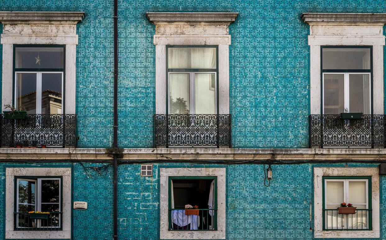 Des fenêtres d'un bâtiment à Lisbonne (Photo d'illustration). - Flickr - CC Commons - Fred PO