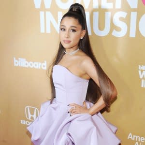 Finally Ariana Grande Announces Launch Date Her Makeup Line