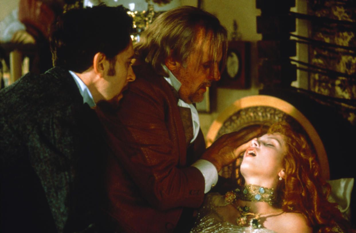 Bram Stoker’s Dracula (© 1992 Columbia Pictures Industries, Inc. All Rights Reserved.)