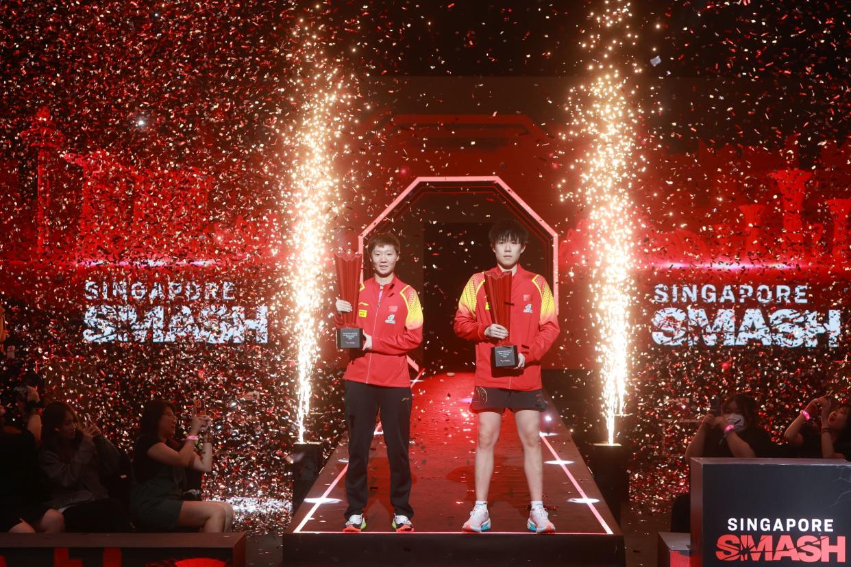 WTT Singapore Smash women's singles winner Wang Manyu (left) and men's singles winner Wang Chuqin. (PHOTO: WTT)