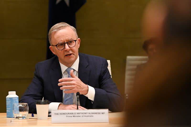 Australian and New Zealand leaders hold meeting