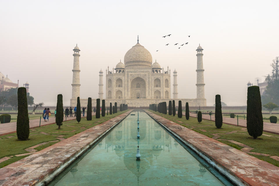 El mausoleo de Taj Mahal en Agra