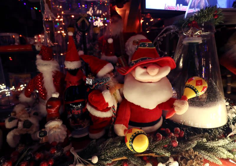 Christmas village of "Elf Serge" and Santa Claus in Hamme-Mille