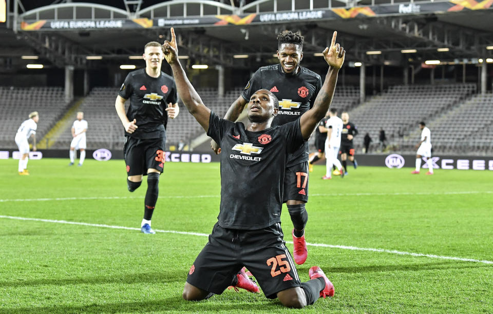 Odion Ighalo del Manchester United celebra tras anotar el primer gol del triunfo 5-0 ante el LASK en la Liga de Europa el jueves 12 de marzo del 2020. (AP Photo/Kerstin Joensson)