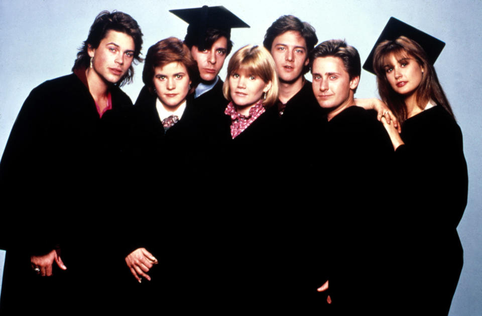 ST. ELMO'S FIRE, Rob Lowe, Ally Sheedy, Judd Nelson, Mare Winningham, Andrew McCarthy, Emilio Estevez, Demi Moore, 1985. ©Columbia Pictures/courtesy Everett Collection