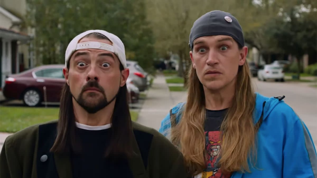 Kevin Smith and Jason Mewes return to their most famous roles in 'Jay and Silent Bob Reboot'. (Credit: Saban Films)