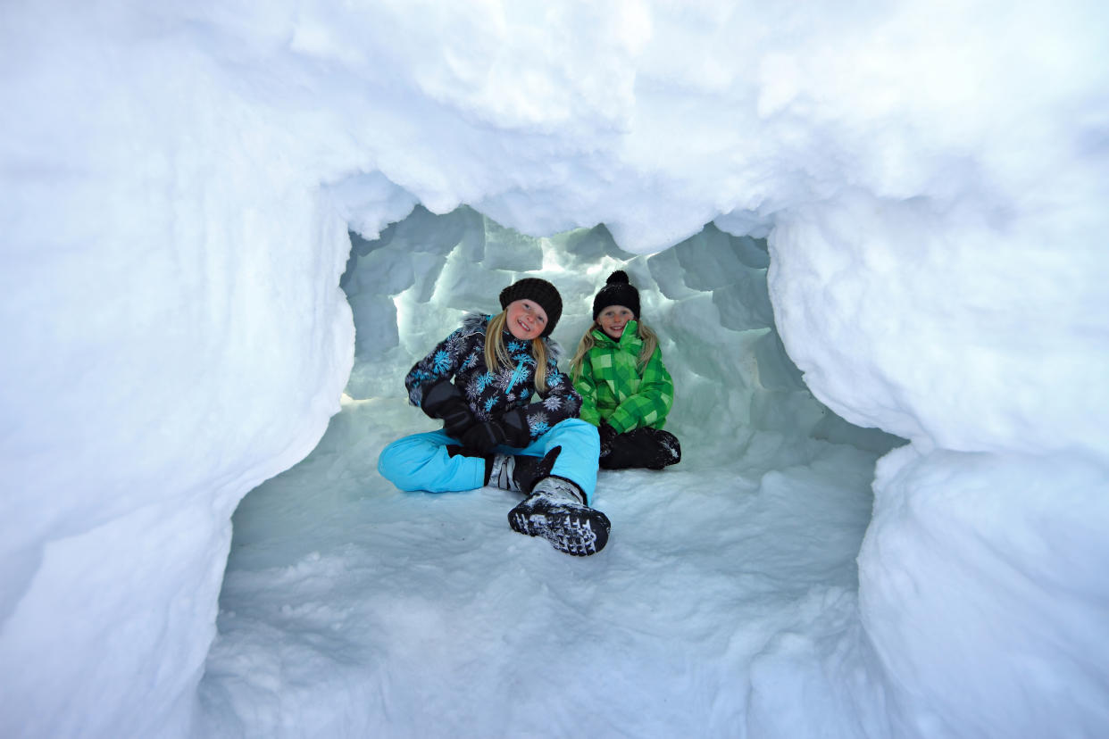 Wie in diesem Iglu hat auch Gregg Eichhorn viel Platz für seine Kinder geschaffen. Der Zugang ist bei ihm sogar groß genug, dass ein Rollstuhl hindurchfahren kann. Foto: Symbolbild / gettyimages / @Michi B.