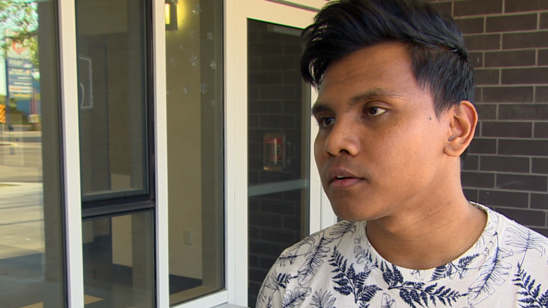 'No one chooses to be a refugee': Manitoba refugees share stories, tackle misconceptions
