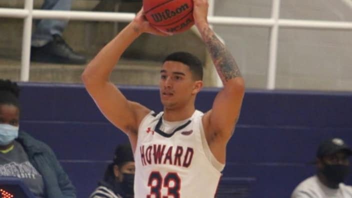 Howard University basketball player Tai Bibbs plays in their recent game against Austin Peay, which the Bisons lost by two. (Photo: HUBison.com)