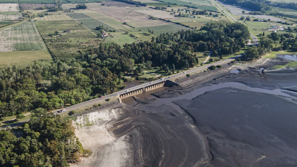 Low water levels at the Canelón Grande reservoir on March 13, 2023. - Ernesto Ryan/Getty Images