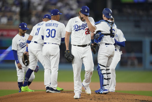 Clayton Kershaw gets career win No. 210, Dodgers beat Giants - Los