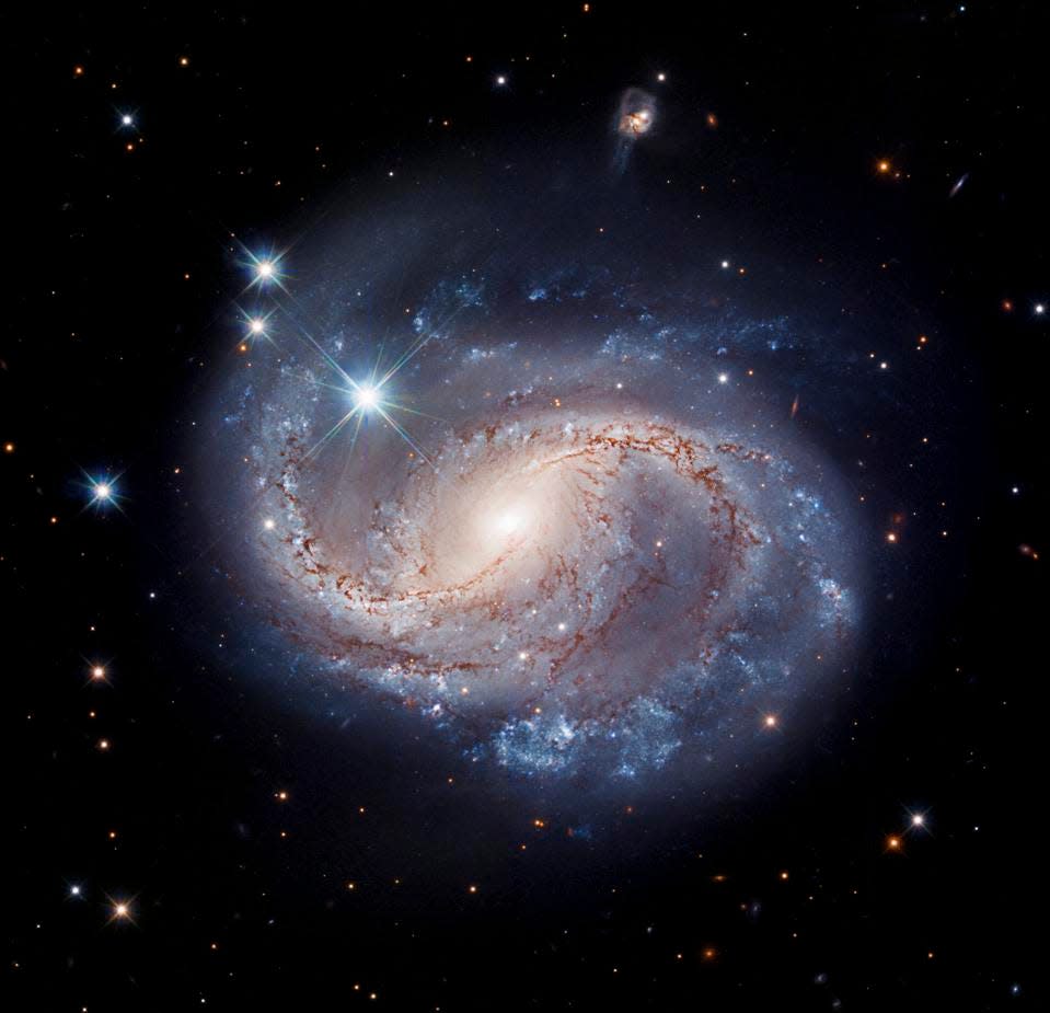 hubble_ngc6956