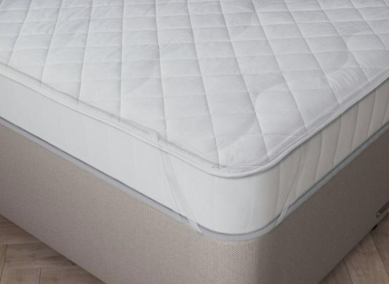 Flaxby Quilted Pure Cotton Mattress Protector (Dreams)