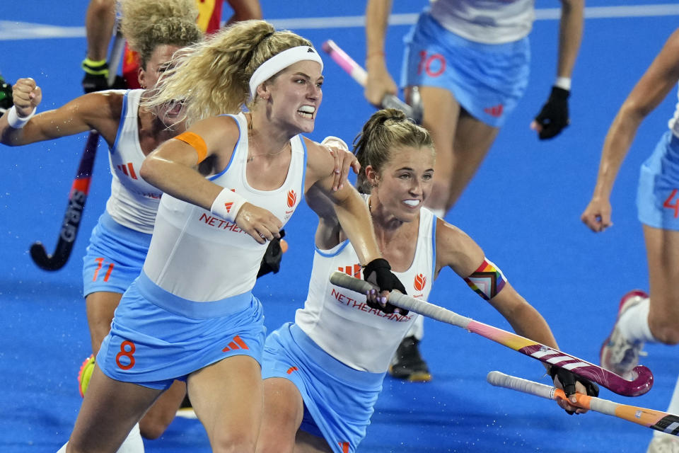 Netherlands defends Olympic women's field hockey title by beating China