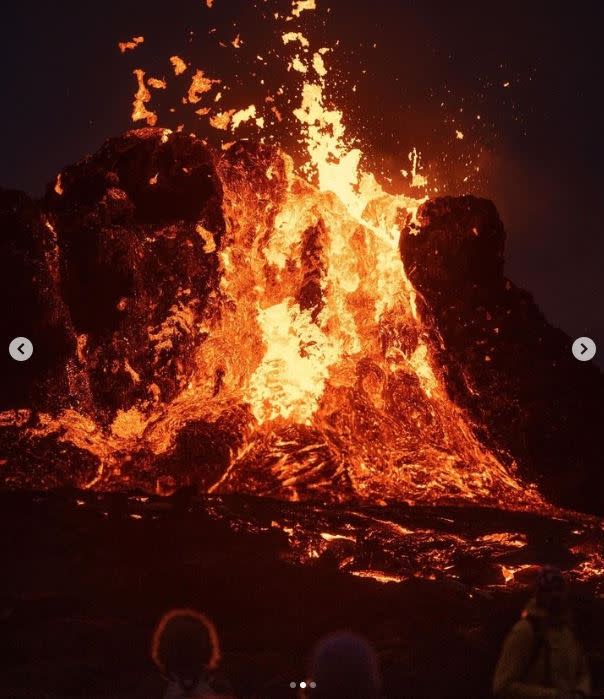 印度神童預言再中，地震高溫洪水火山齊爆發，台灣中國嚇到小心10個危機。圖為 冰島火山爆發。 （圖／翻攝自joe_shutter  ig）