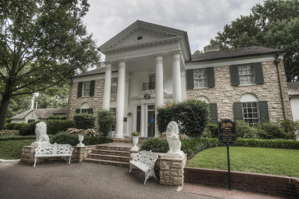 Exterior view of Graceland, Memphis, Tennessee, USA