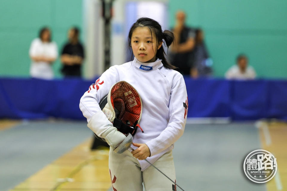 Chen Zheying, who won the adult medal for the first time, expressed her happiness after the game. She believed that her breakthrough depended on maintaining a stable mentality, not putting too much pressure on herself, believing in herself and going with the flow. As she enters college this year, she also hopes to become a full-time athlete and compete in the Olympics as her long-term goal.