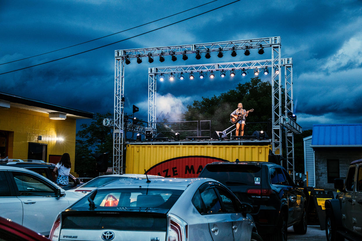 Lauren Jenkins performs onstage during Daddy's Dogs Drive In concert series at Daddy's Dogs on May 28 in Nashville