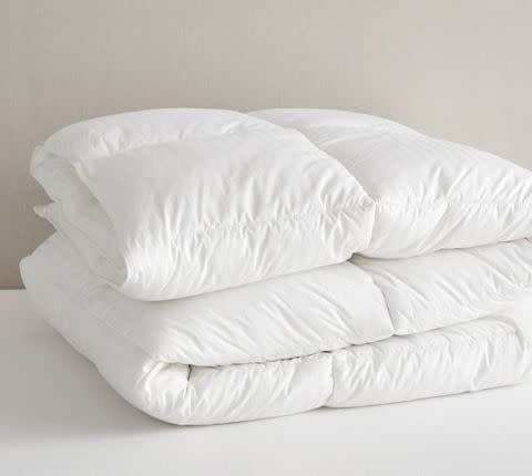 <p>No. 2: Hydrocool Down-Alternative Duvet Insert, $199, <a rel="nofollow noopener" href="http://www.potterybarn.com/products/3070963/?catalogId=54&sku=3070963&bnrid=3380801&cm_ven=Google_PLA&cm_cat=Shopping&cm_pla=Feed&cm_ite=Google%20Base-3070963&kwid=productads-adid%5E154041823813-device%5Ec-plaid%5E100703947051-sku%5E3070963-adType%5EPLA&gclid=CjwKEAiAuc_FBRD7_JCM3NSY92wSJABbVoxBhSjnWsvVivu0MZ2TlsBQYCaoxXruQtM-9eRNRnSXYBoCRhLw_wcB" target="_blank" data-ylk="slk:potterybarn.com;elm:context_link;itc:0;sec:content-canvas" class="link "><u>potterybarn.com</u></a>. </p>