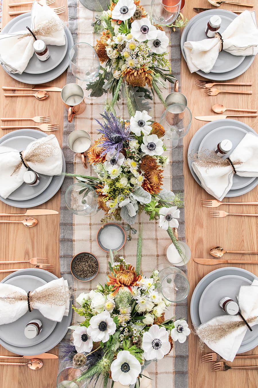 Rustic Thanksgiving Tablescape