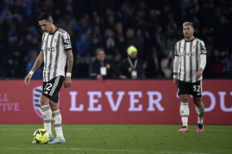 Ángel Di María y Leandro Paredes sufren por el presente de Juventus, que quedó eliminado de la Champions League y sufrió la quita de 15 puntos en la Serie A.