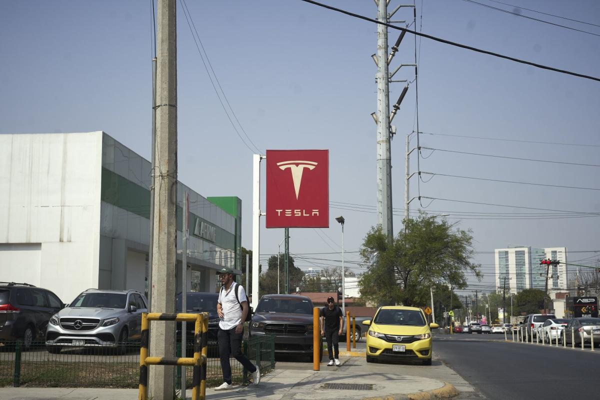 Tesla begins hiring for its Gigafactory in Mexico