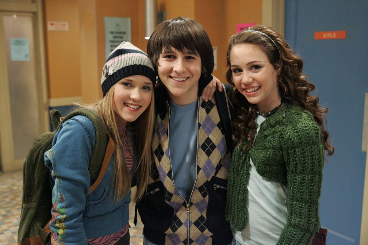 Oh, This? Just 25 Photos of the 'Hannah Montana' Cast In 2006 vs. Now