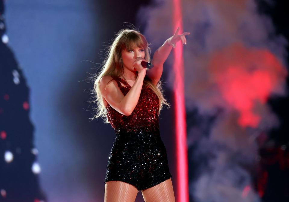 glendale, arizona march 17 editorial use only and no commercial use at any time no use on publication covers is permitted after august 9, 2023 taylor swift performs onstage for the opening night of 