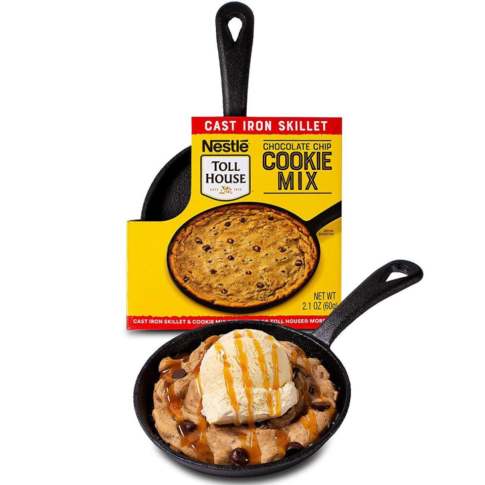 Nestle Toll House Chocolate Chip “Pizza Cookie” Kit*