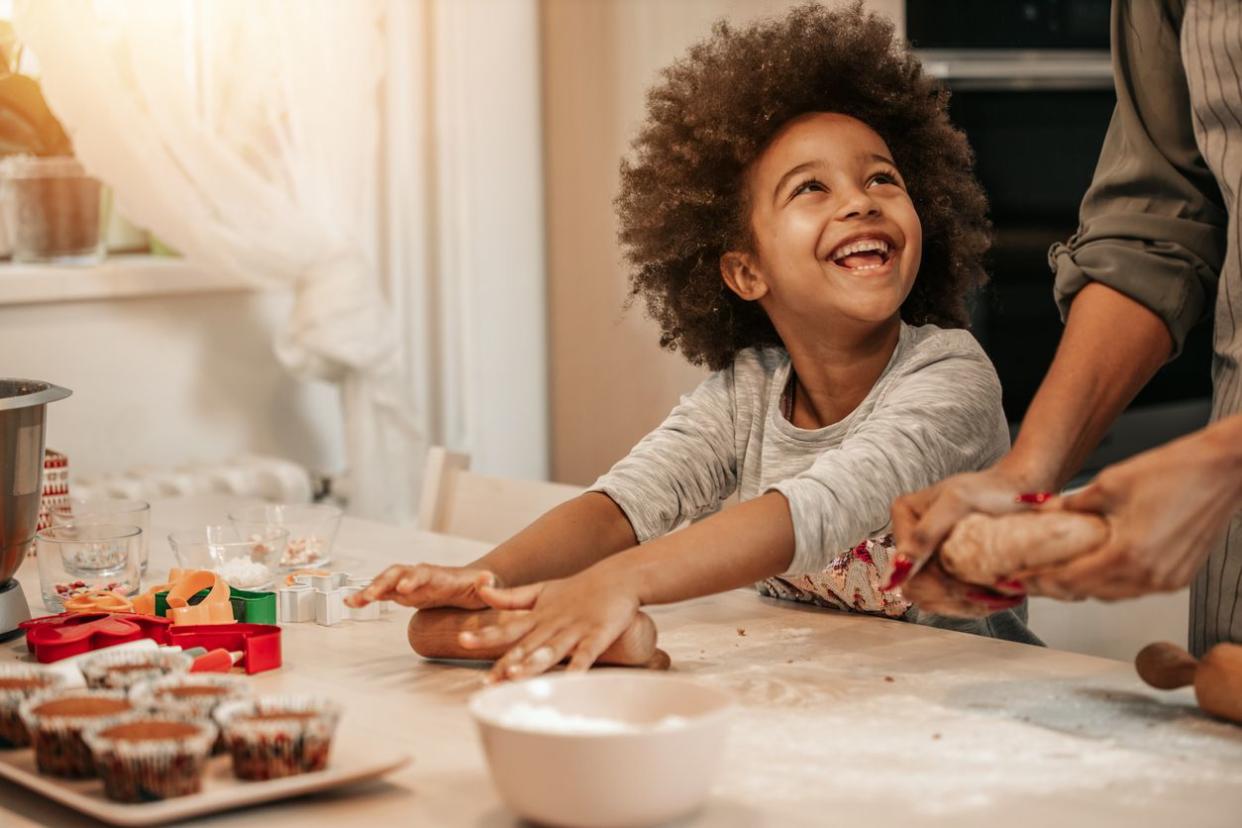 making christmas cookies