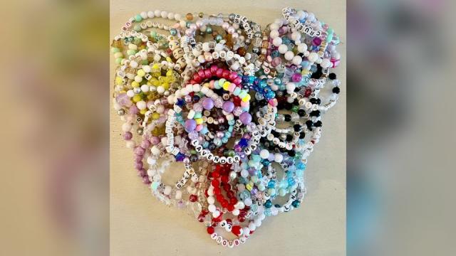 Oklahoma Taylor Swift fan makes $16,000 selling friendship bracelets on   for Eras Tour