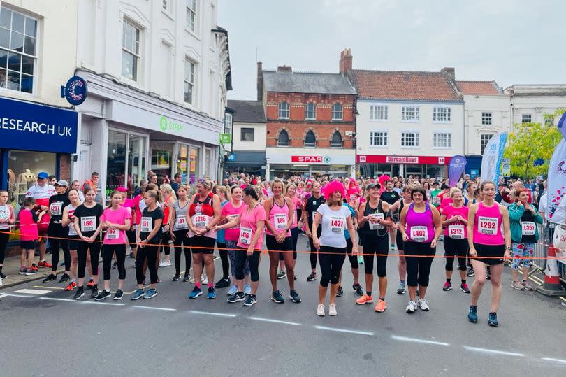 The start of the ladies race of Louth Run for Life 2021