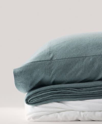 9) Favorite Tee Jersey Sheet Set