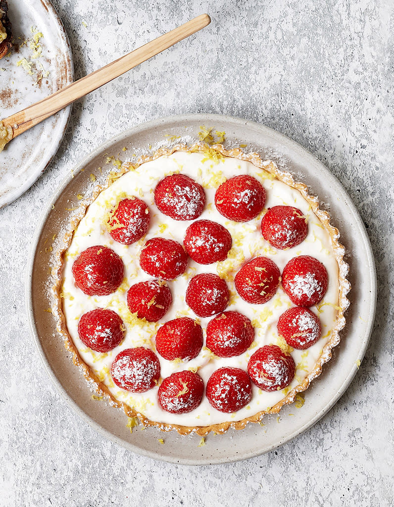 Tarte aux fraises et zeste de citron râpé