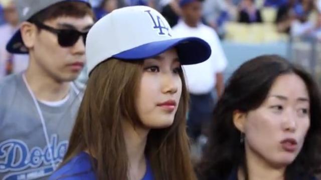 Suzy 수지 Miss A 미쓰에이 Throws First Pitch to Ryu Hyun-jin 류현진 Dodger Stadium  5-28-14 