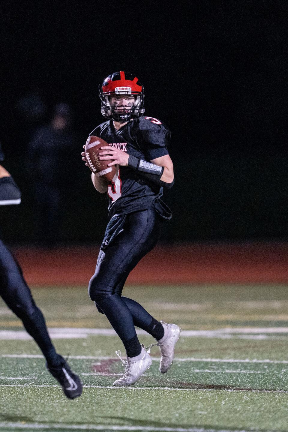 Glen Rock hosts Ridgefield Park in the first round of the North 2, Group 2 high school football play-offs on Friday October 28, 2022. GR #3 Andrew Knight with the ball. 