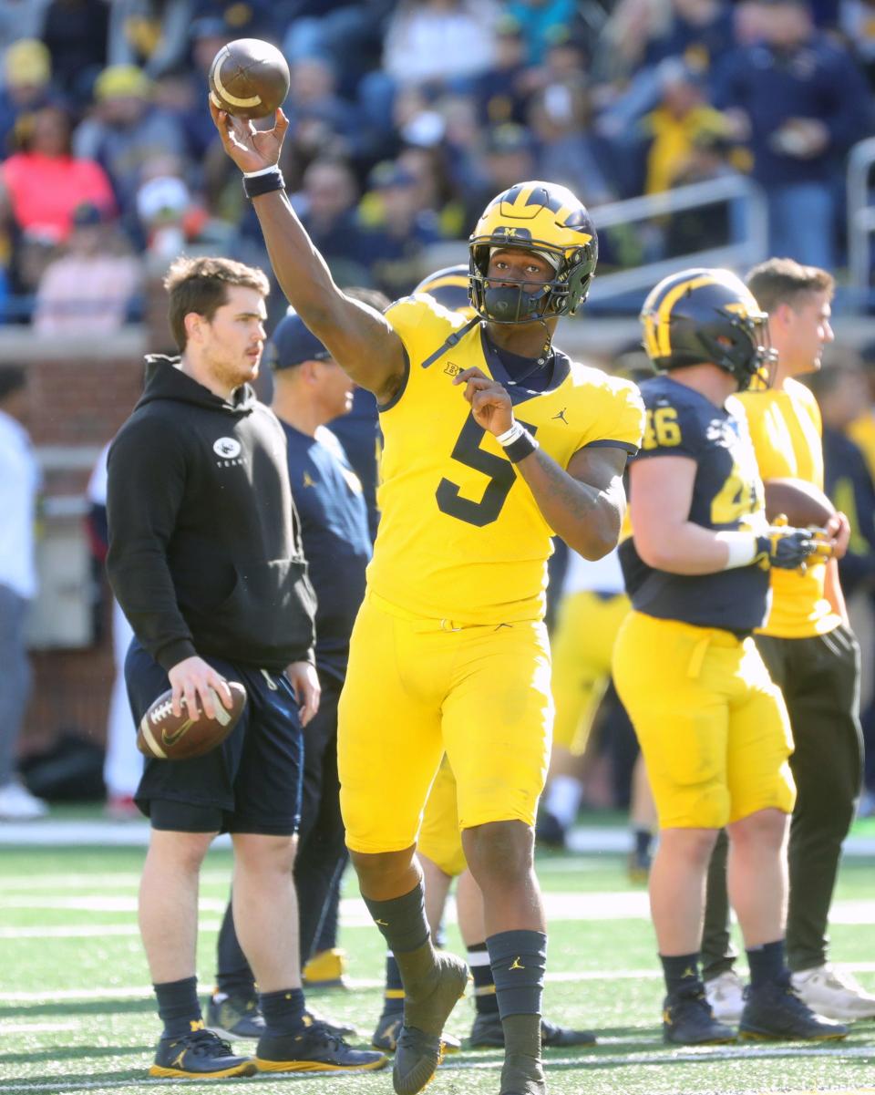 Michigan quarterback Joe Milton passes at the spring game Saturday, April 13, 2019 at Michigan Stadium in Ann Arbor.