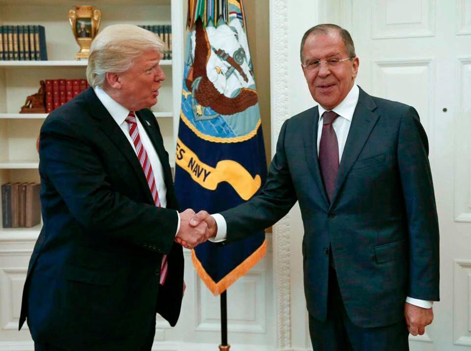 <p>President Donald Trump shakes hands with Russian Foreign Minister Sergey Lavrov in the White House in Washington, Wednesday, May 10, 2017. (Photo: Russian Foreign Ministry Photo via AP) </p>