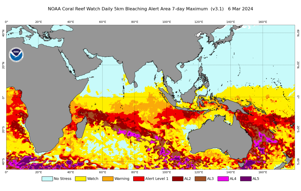 NOAA's Coral Reef Watch alert system shows that many areas in and around the Great Barrier Reef are undergoing bleach alerts of varying degrees on their scale, which ranges from 1 to 5.  / Credit: NOAA Coral Reef Watch