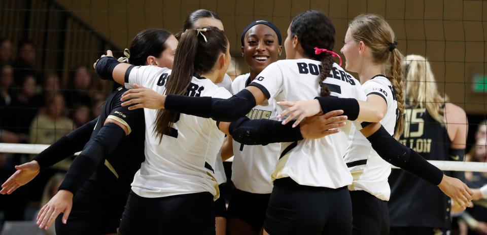 Purdue Boilermakers huddle after scoring during the NCAA women’s volleyball match against the Central Florida Knights, Thursday, Sept. 14, 2023, at Holloway Gymnasium in West Lafayette, Ind.