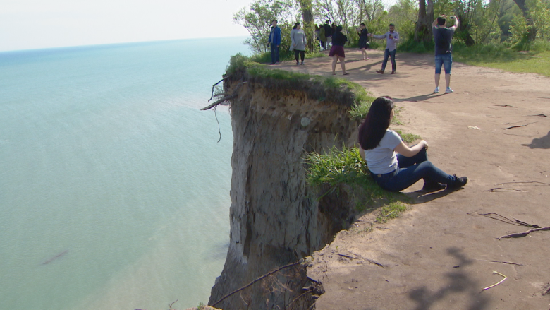 70 landslides this year making the Scarborough Bluffs a hazard for visitors