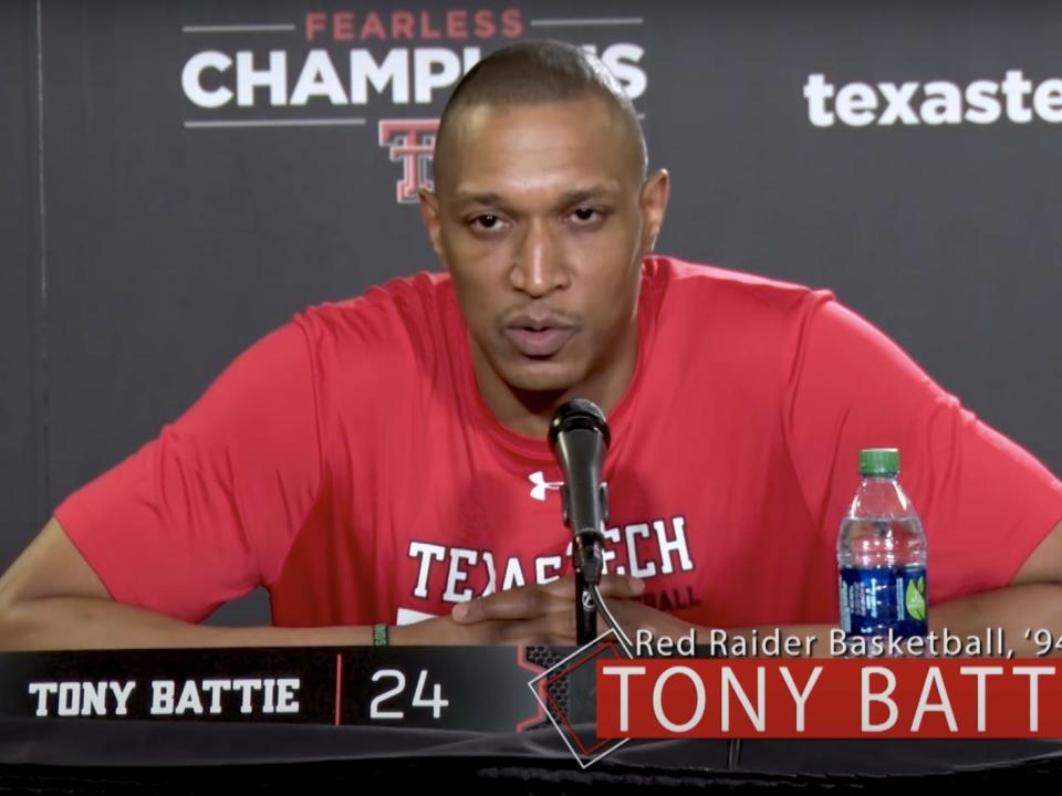 Tony Battie speaks at a press conference in 2018.
