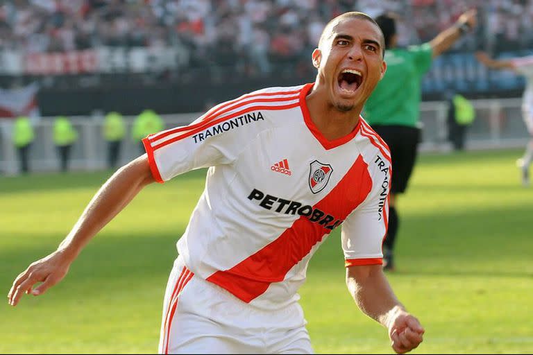 Trezeguet llegó a River a principios de 2012 y en un semestre ayudó a conseguir el ascenso