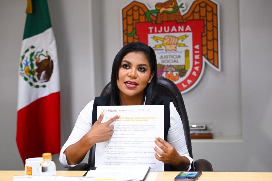 Montserrat Caballero firma declaratoria de Ayuntamiento de Tijuana como un espacio libre de discriminación 