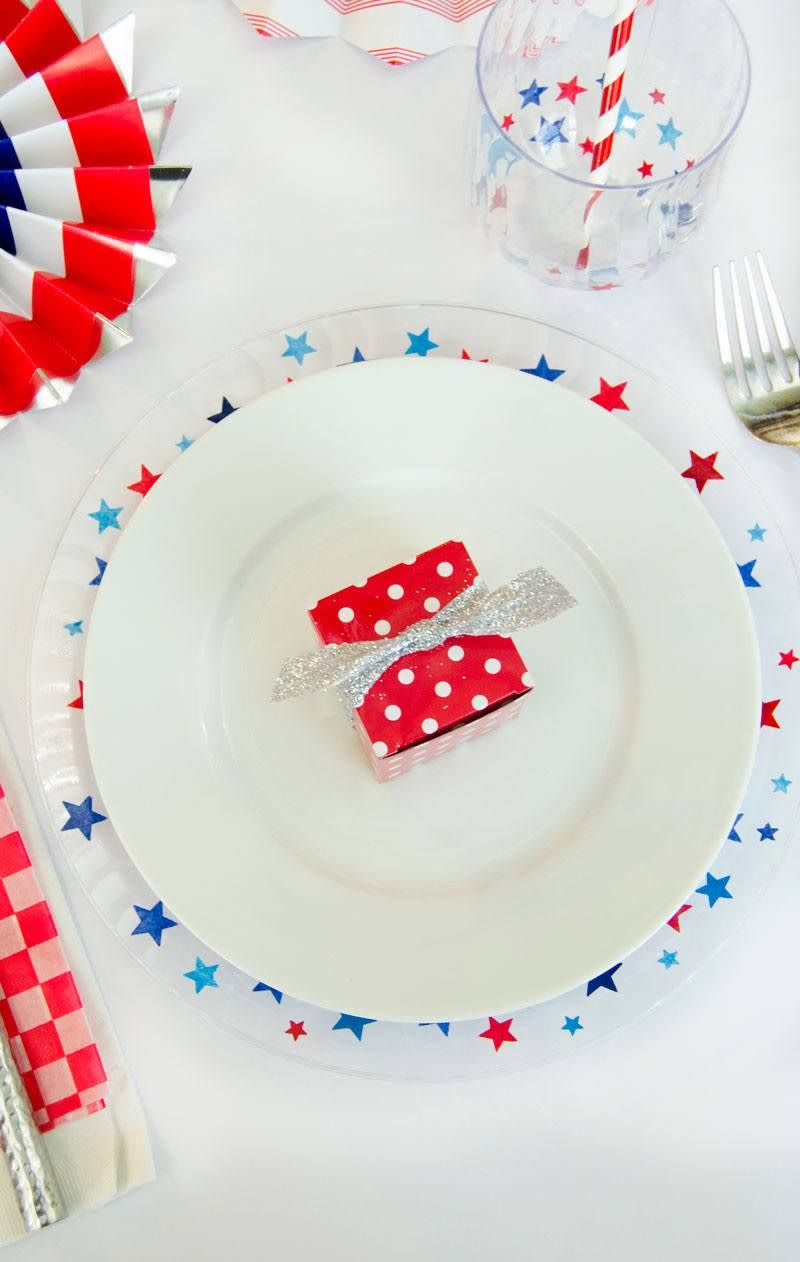 DIY Patriotic Plates and Cups