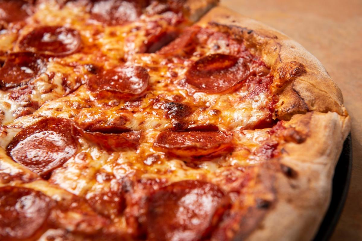 Iconic Rochester pizzeria reopening again — this time in the suburbs