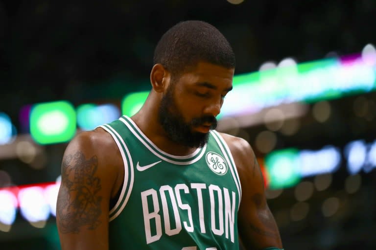 Orlando spoiled the return from injury of Boston point guard Kyrie Irving, whose 40 points couldn't prevent the Celtics from dropping a third straight game