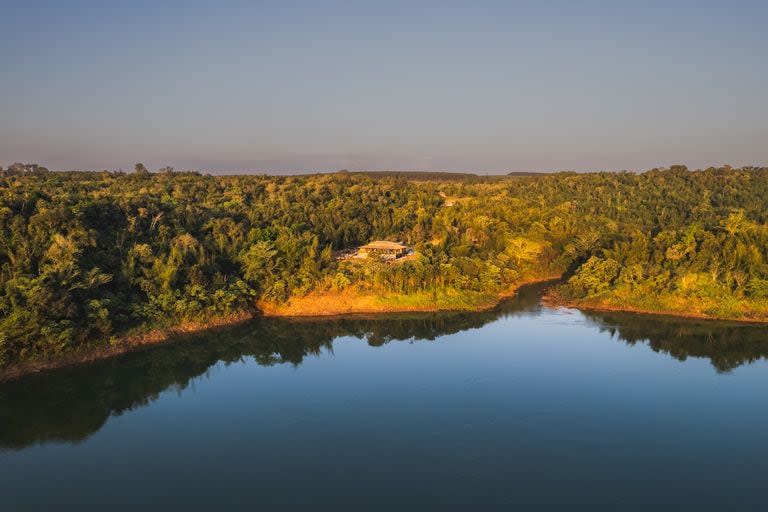 La selva y el Paraná, los atractivos de Puerto Libertad