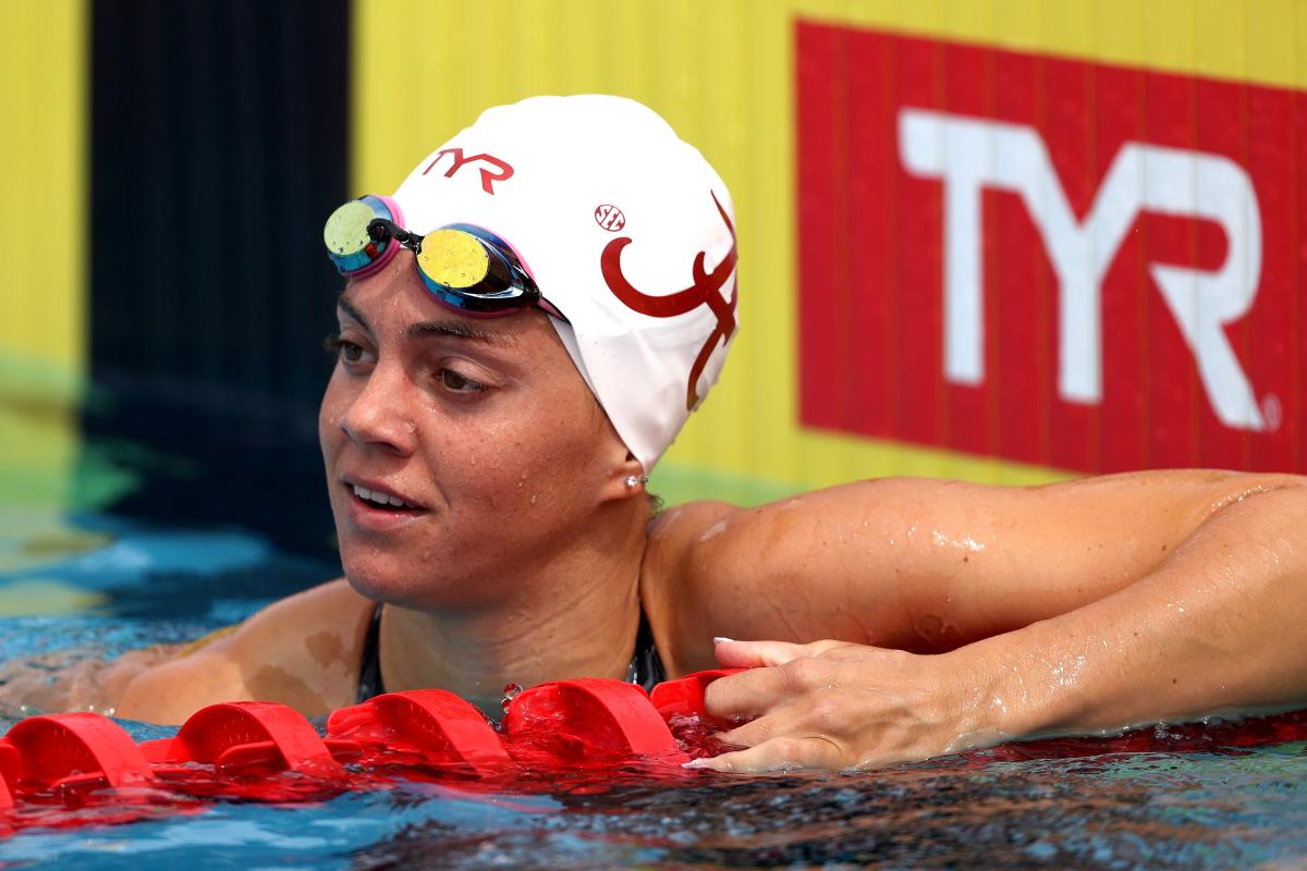 Alabama Olympic Swimmer Rhyan White Wins 200 Meter Backstroke World Championship 9380