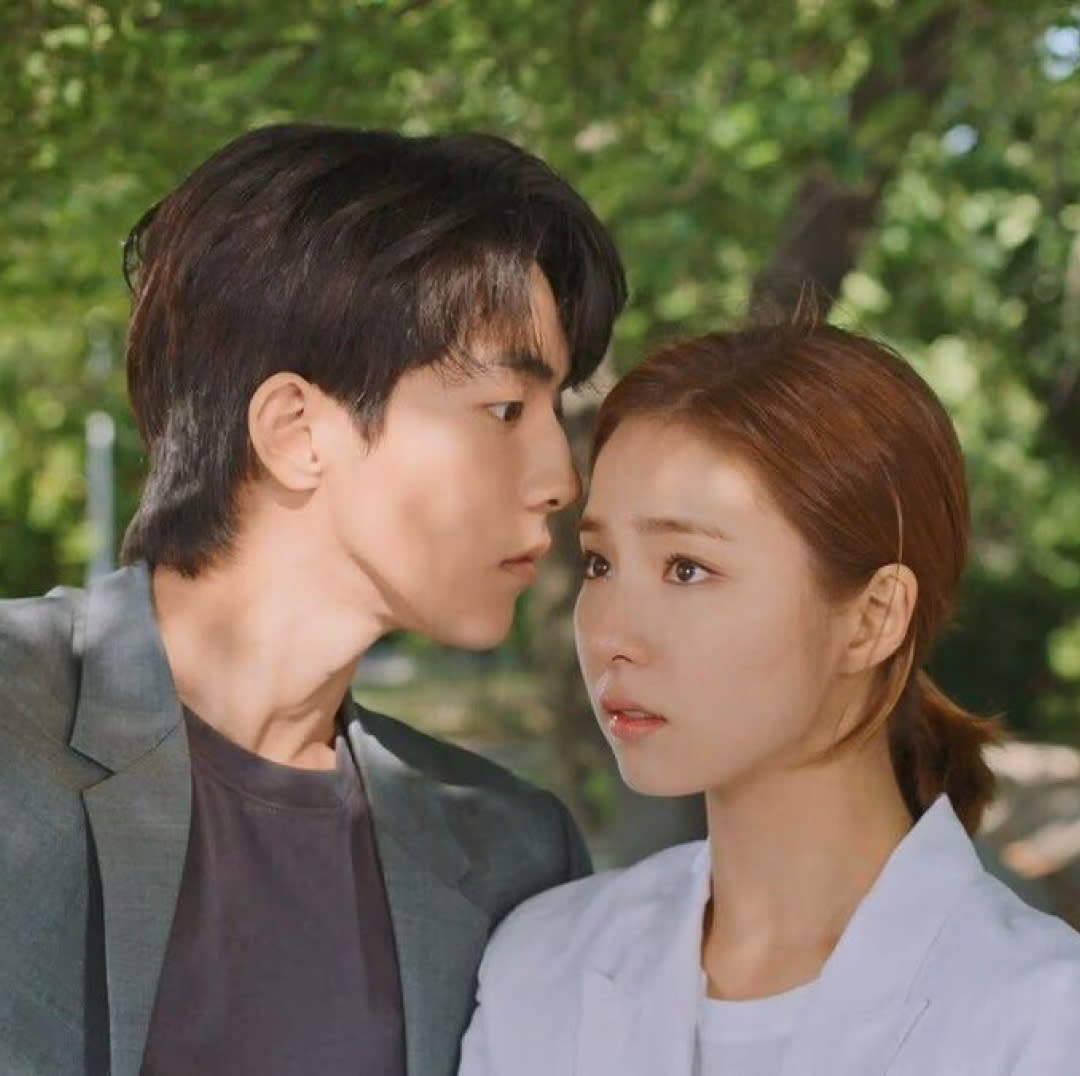  Nam joo-hyuk and shin se-kyung in the bride of habaek. 